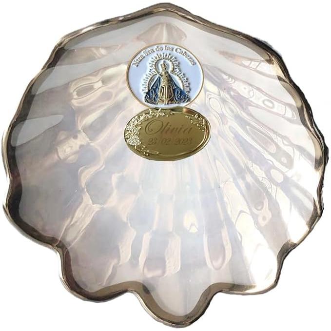 DOCOLASTRA - Concha de Bautismo de la Virgen de las Cabezas en Cristal Nacarado. Opción de Pañuelo y Bolsa de Bautizo (CRISTAL CON FILO Y TRASERA DE PLATA PERSONALIZADA)