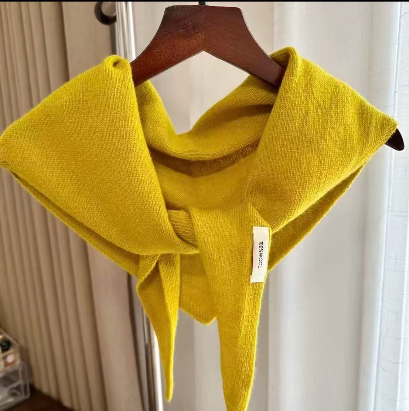 TK Bufanda triangular de punto de alta calidad, 100% lana pura, para mujer, ideal para otoño e invierno. Multifuncional, versátil y perfecta como bufanda pequeña o chal para proteger el cuello del frío.