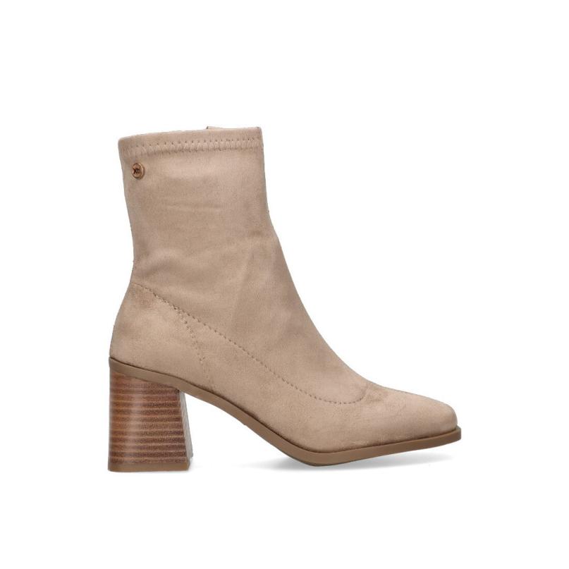 Botin Weekend Xti - Mujer - Tacón Medio - Modelo 141828 - Color Beige