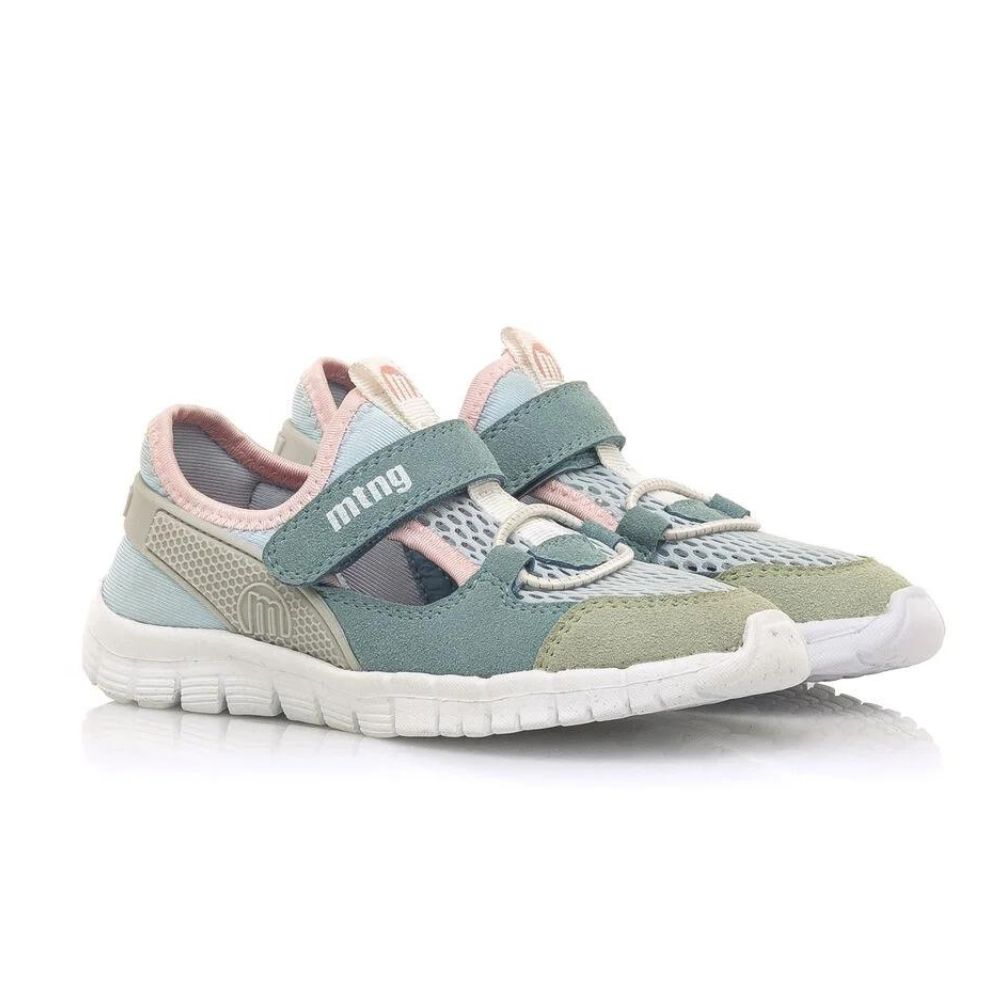 Sandalias marca Mustang modelo 022778 para niña en color celeste