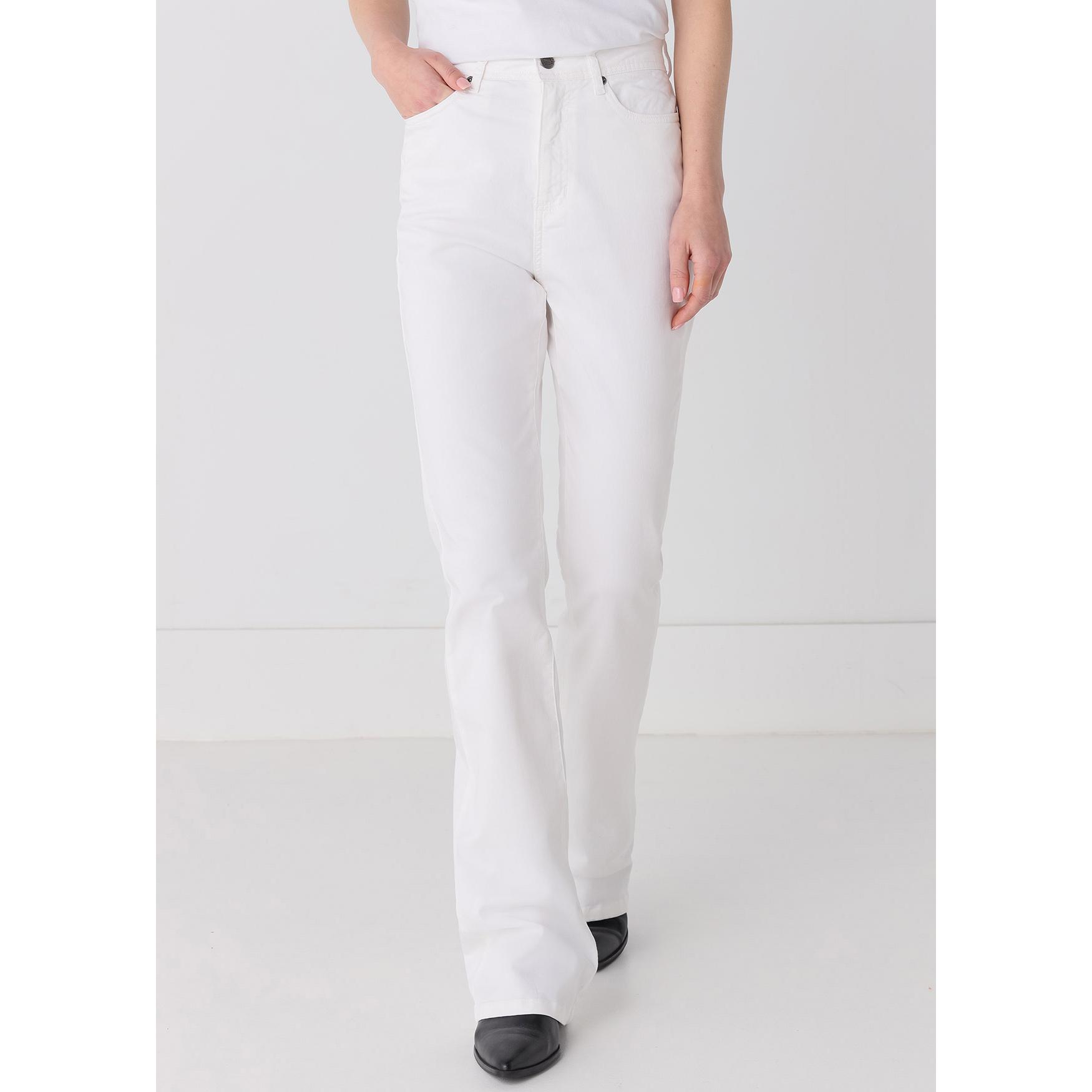 Pantalón de color Cimarron modelo Gracia para mujer · cintura alta · bootcut · look contemporáneo- Tallaje en Pulgadas