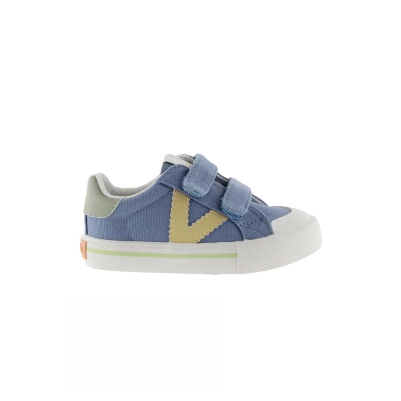 Zapatillas victoria basquet tribu lona azul de bebé.