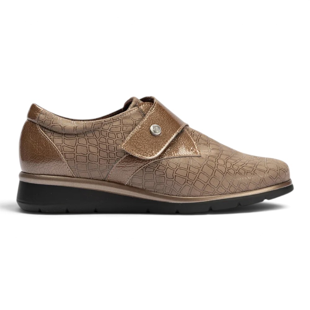 Zapatos Pitillos modelo 11510 en color Beige