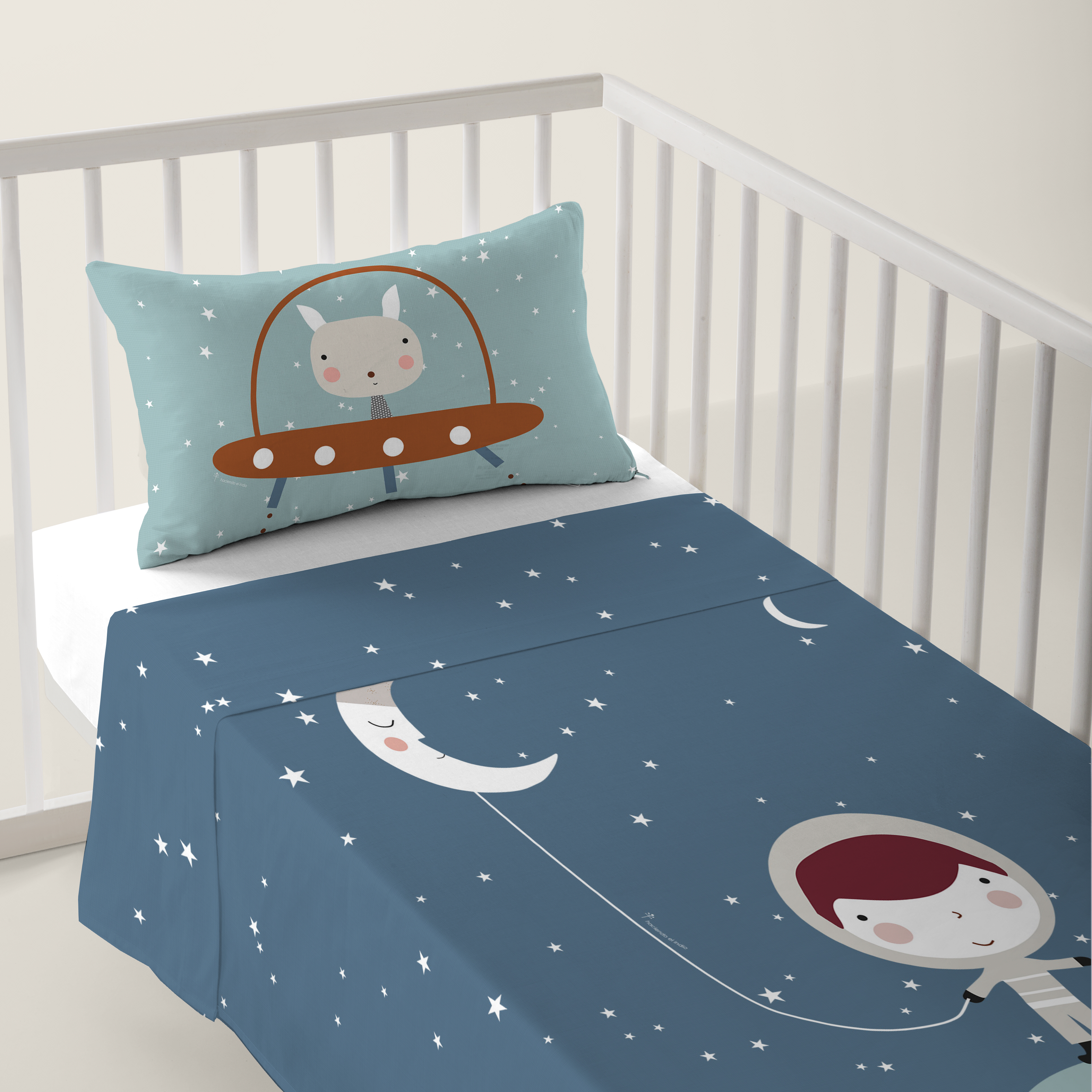 HACIENDO EL INDIO - Juego de Sábanas Cuna Estampado 100% Algodón - Juego de 2 Piezas Incluye Sábana Encimera y 1 Funda de Almohada - 100x130/120x180 cm - 27 Modelos Disponibles - Fabricado en España