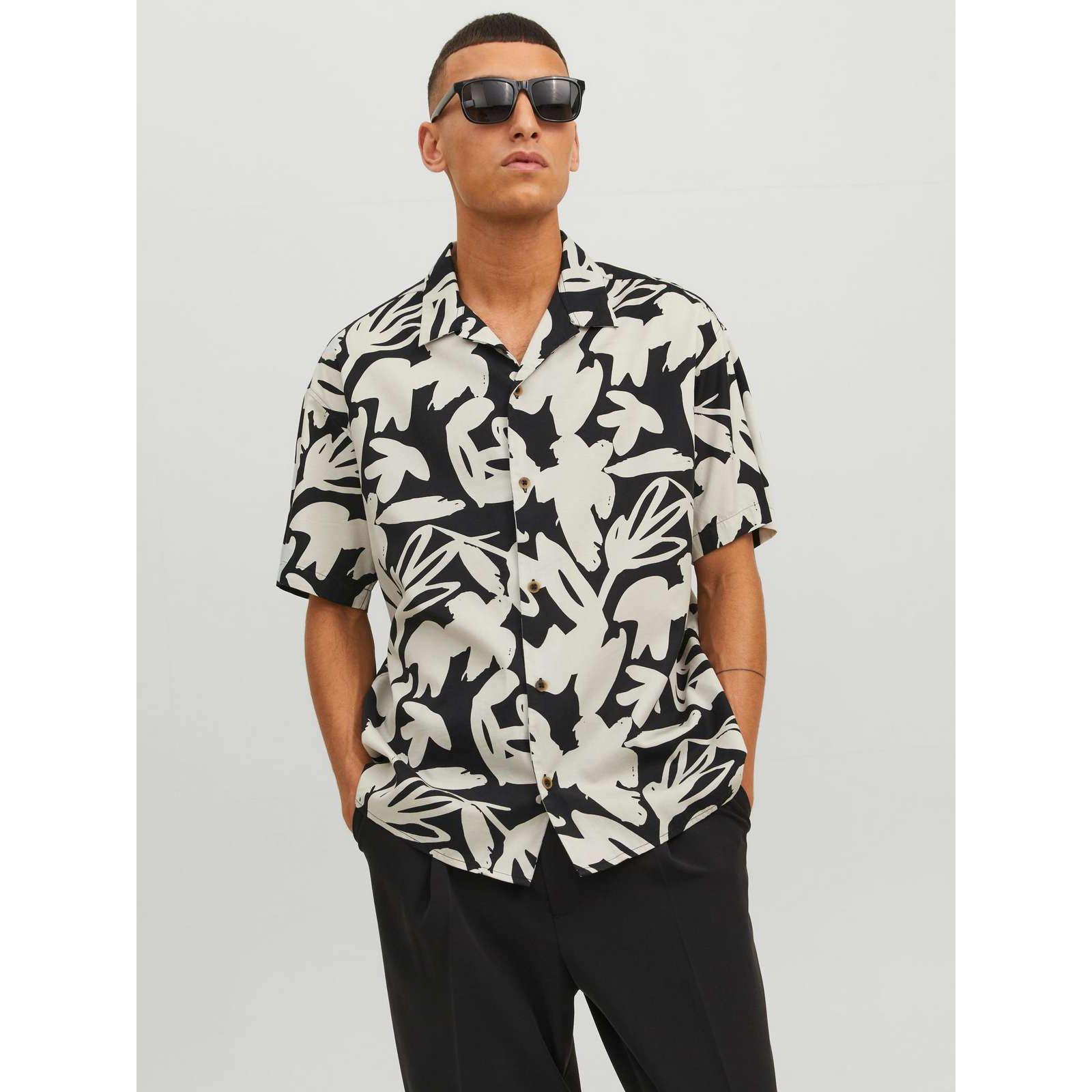 Jack & Jones mod. 12233544 Camisa m/c con estampado floral