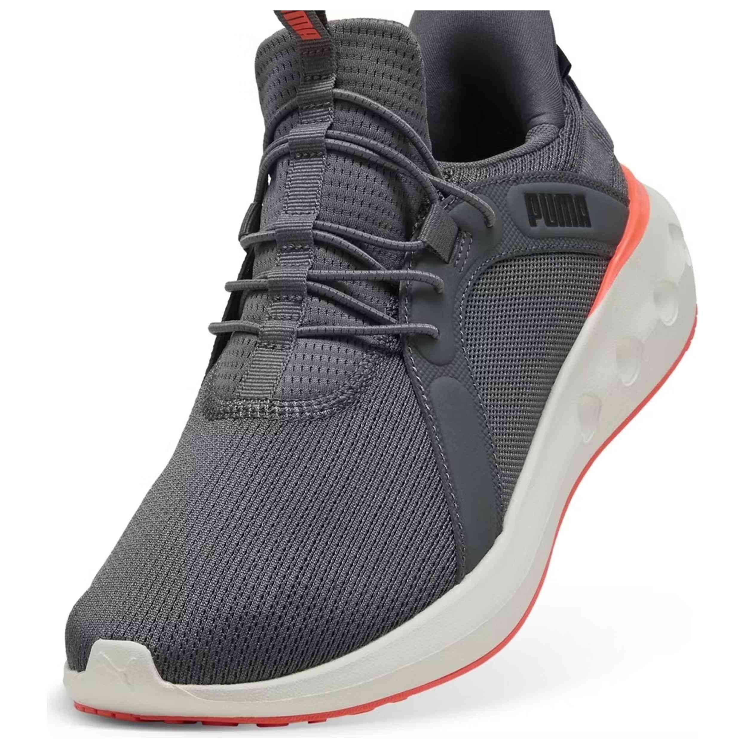 Zapatillas Puma modelo Softride Carson Slip para hombre y mujer en color Negro