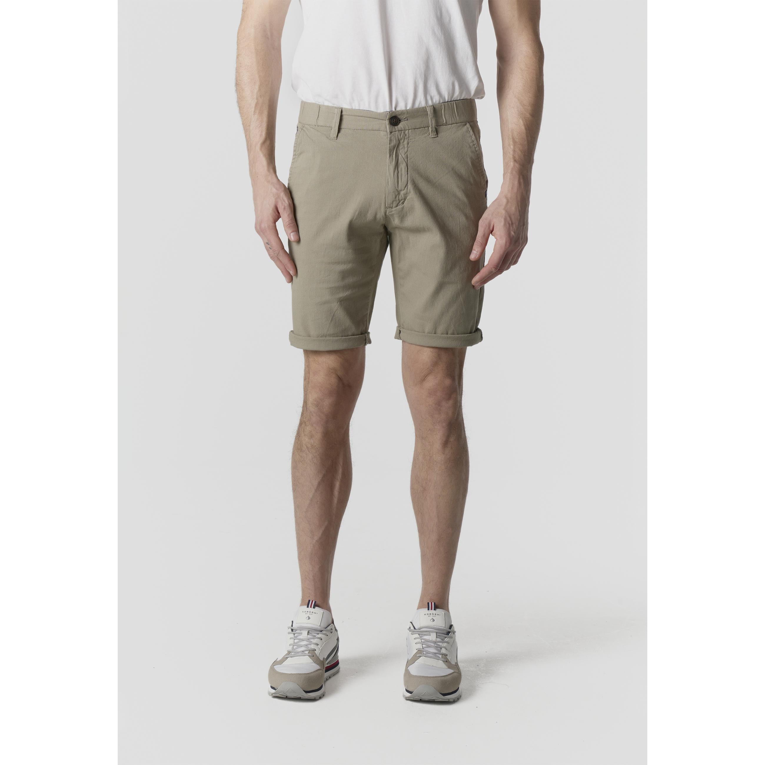 Koroshi - Bermuda chino para hombre de algodón y lino con elastano, corte regular y bajo de vuelta, ideal para verano — crudo o visón