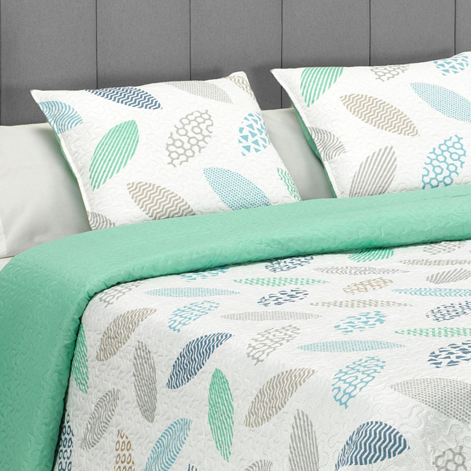 Donegal Collections - Colcha Bouti Estampada + Fundas Cojines Modelo Estampados - Disponible para cama de 90cm, cama de 105cm, cama de 135cm y cama de 150cm - Ideal para temporada de primavera, verano y entretiempo - 100% PES