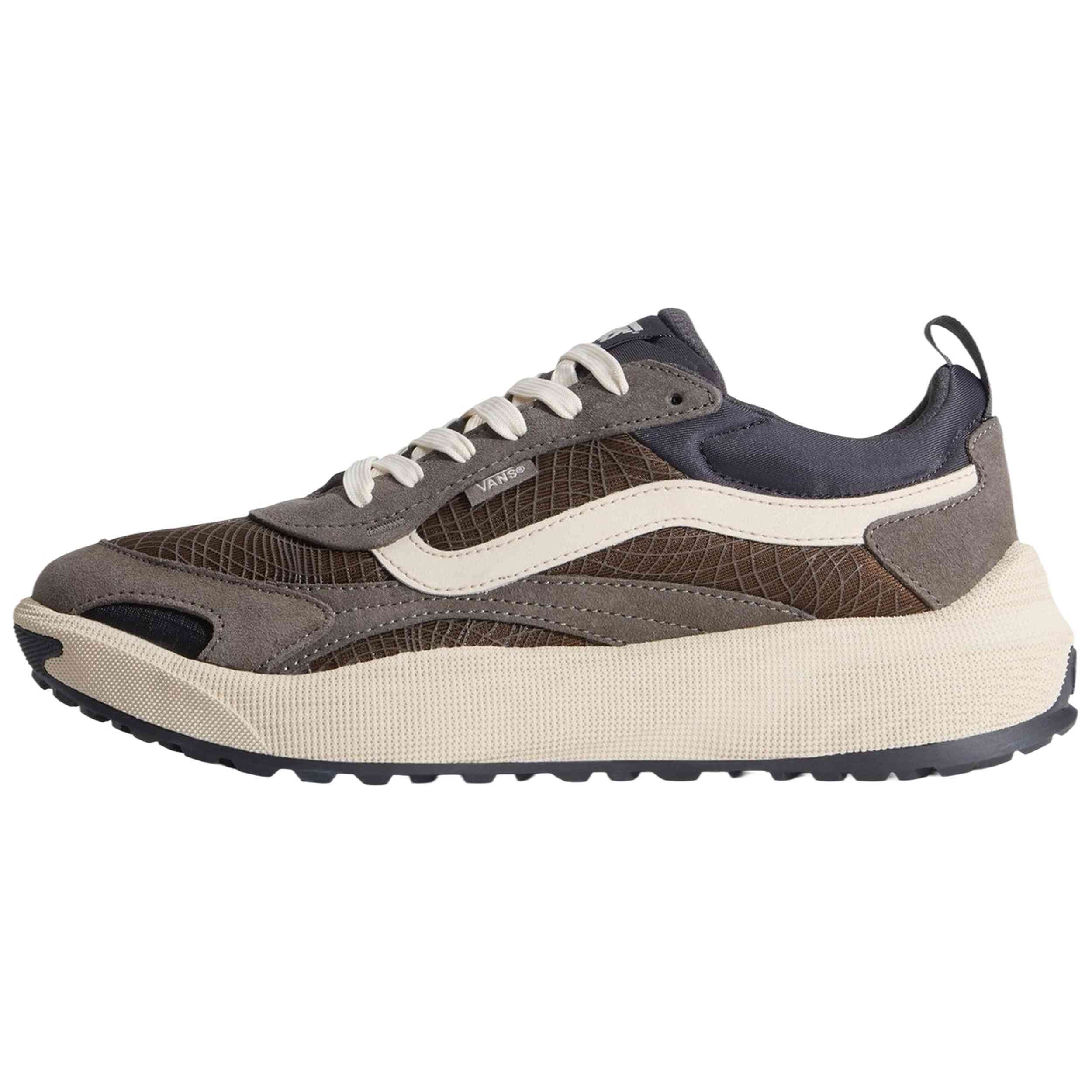 Calzado Vans modelo Ultrarange Neo 2.0