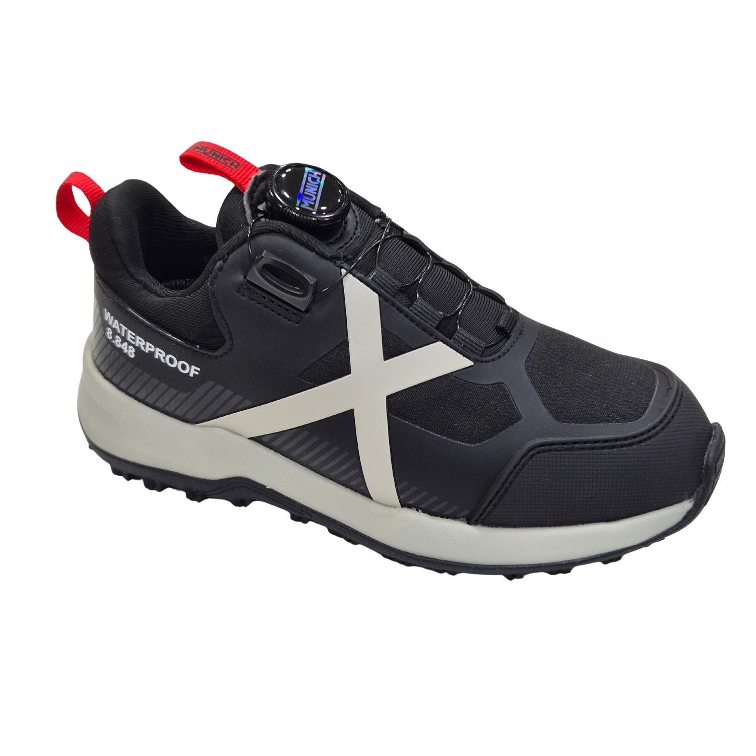 Munich - Zapatilla deportiva infantil 1673002 impermeable con ajuste rápido y suela antideslizante negra