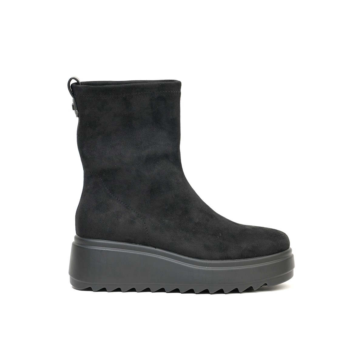 Botas Mustang modelo 59571 en color Negro