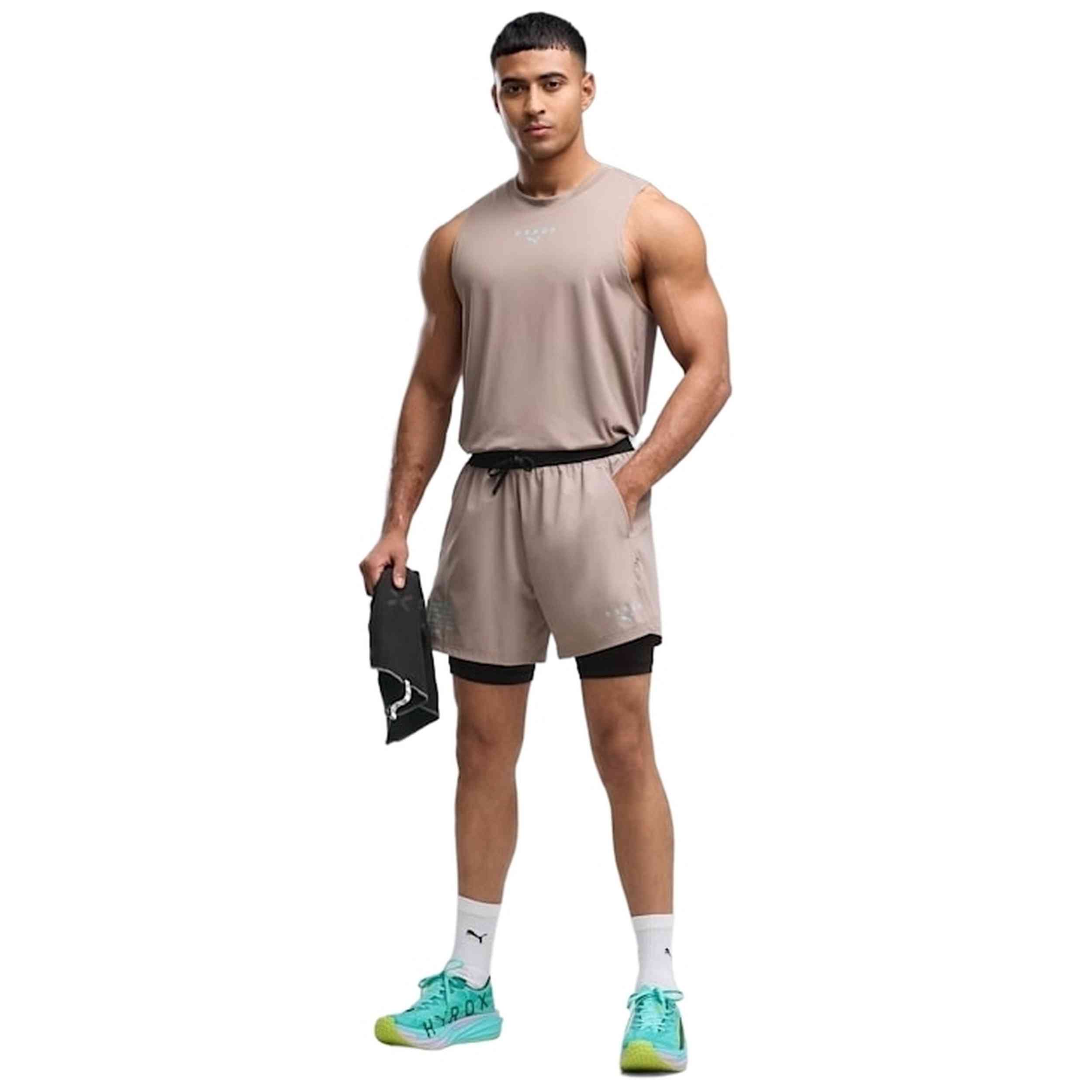 Short Puma modelo M Puma X Hyrox 2In1 en color Beig