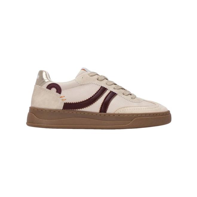 Zapatilla Sneaker Mujer Beige Burdeos Refresh 176221: Retro, Vegan, Suela Caramelo, Comodidad y Estilo Urbano