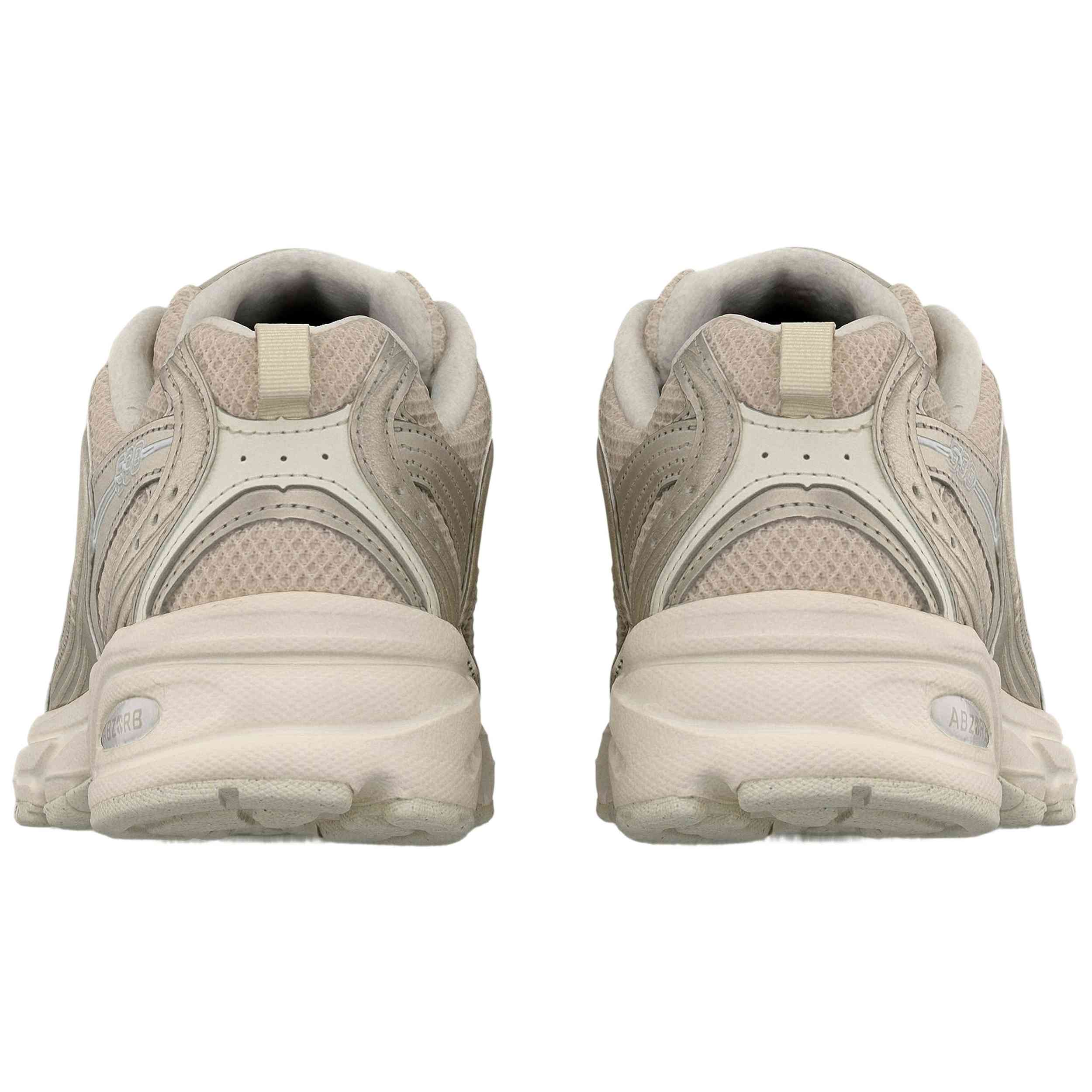 Zapatillas New Balance modelo U5301Z0 para hombre y mujer en color Beige