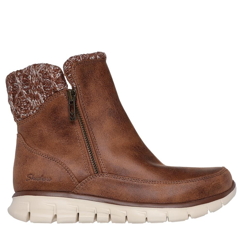 Cómoda  Botín mujer Skechers SYNERGY LOVELY COLLAB en tejido aspecto piel envejecida marrón. Cuello lana. Plantilla de Memory-Foam. Entre suela con Dual Lite amortiguadora Altura Tacón bajo (1-3 cm) Referencia 167941-BRN