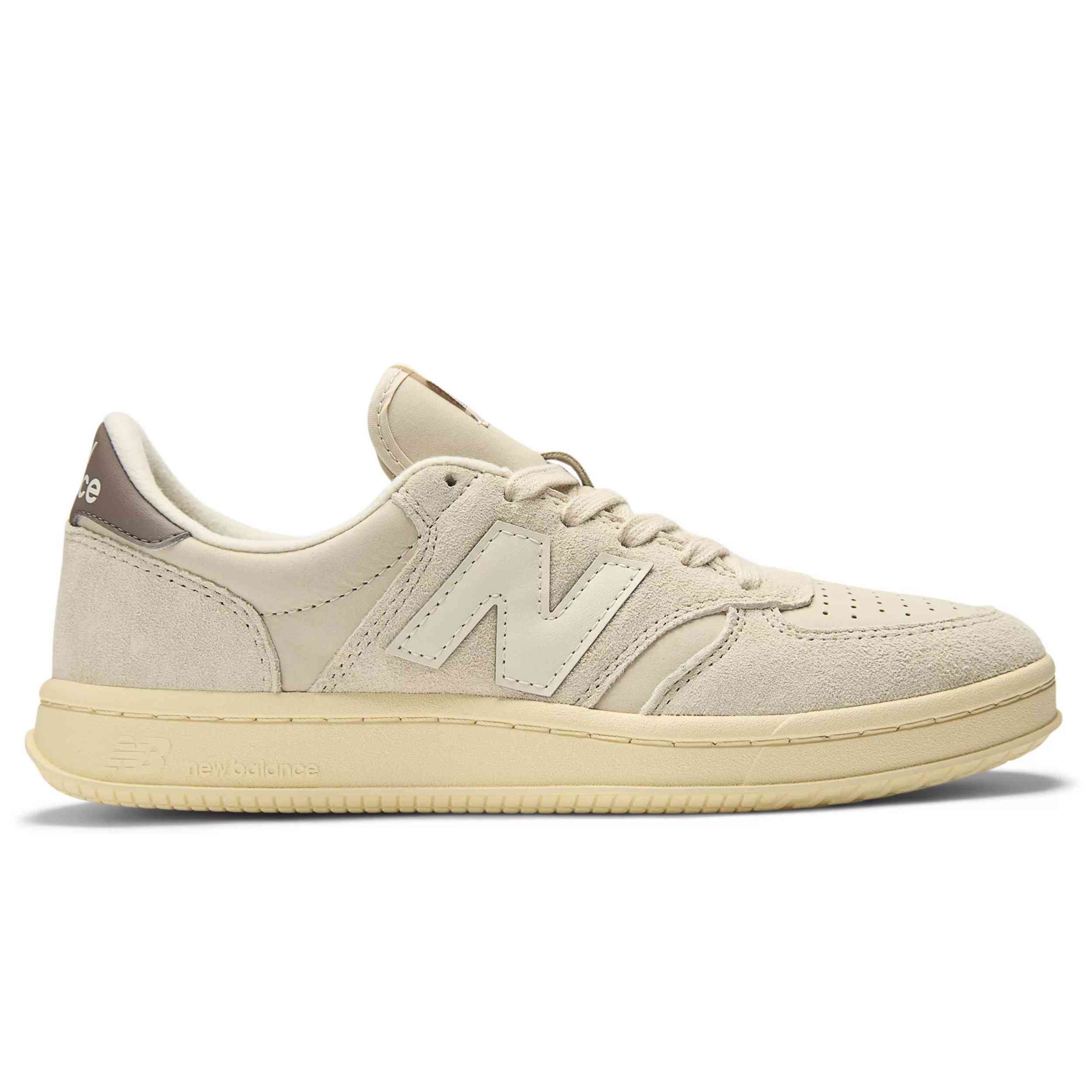Zapatillas New Balance modelo CT500SNB para Hombre en color Beige