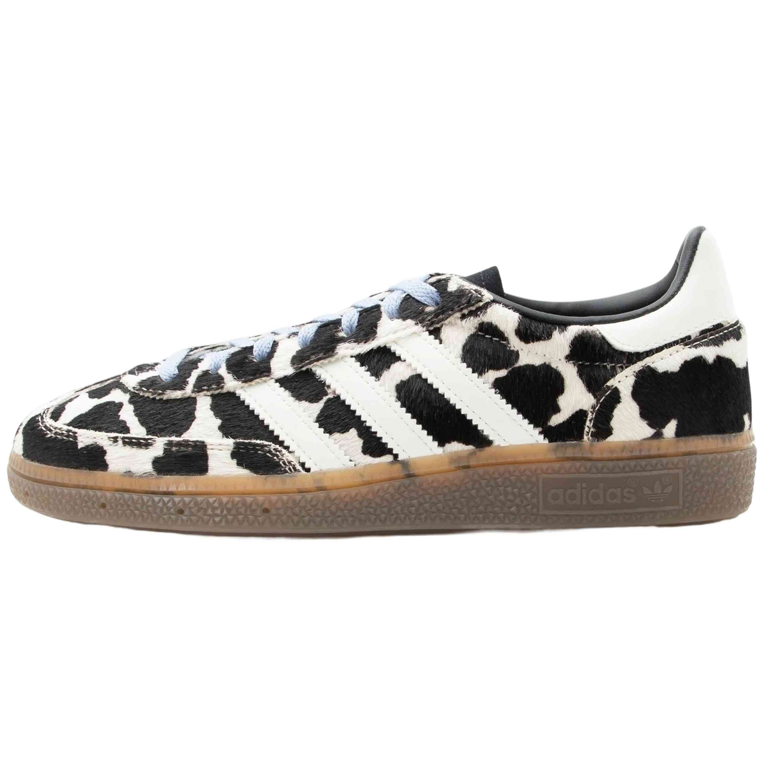 Zapatillas Adidas modelo Handball Spezial "CBLACK/OWHITE/CHABLU" para Mujer en color Negro