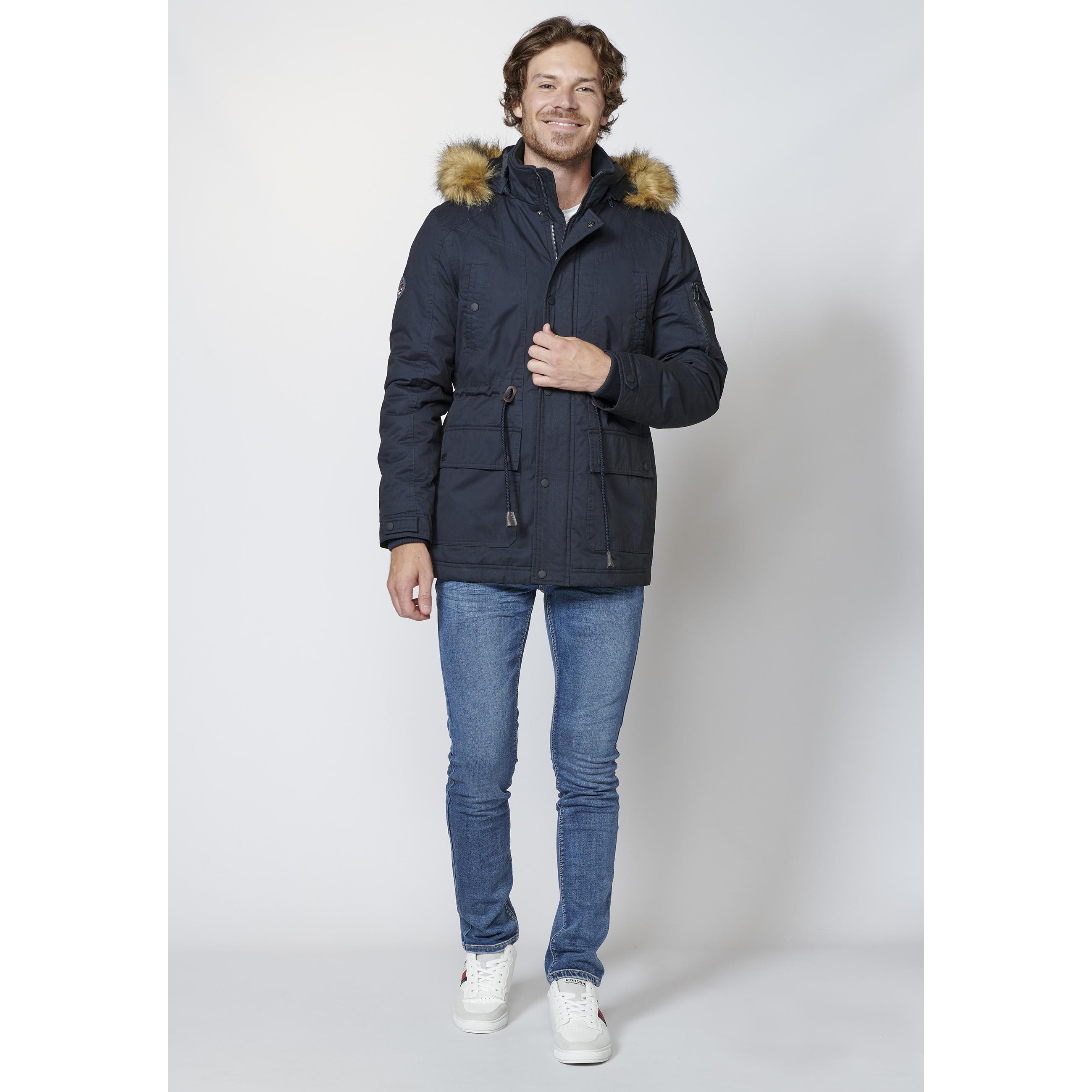 Koroshi - Parka 2221JA19 para hombre con capucha de pelo sintético desmontable, cierre doble y cintura ajustable en poliéster resistente