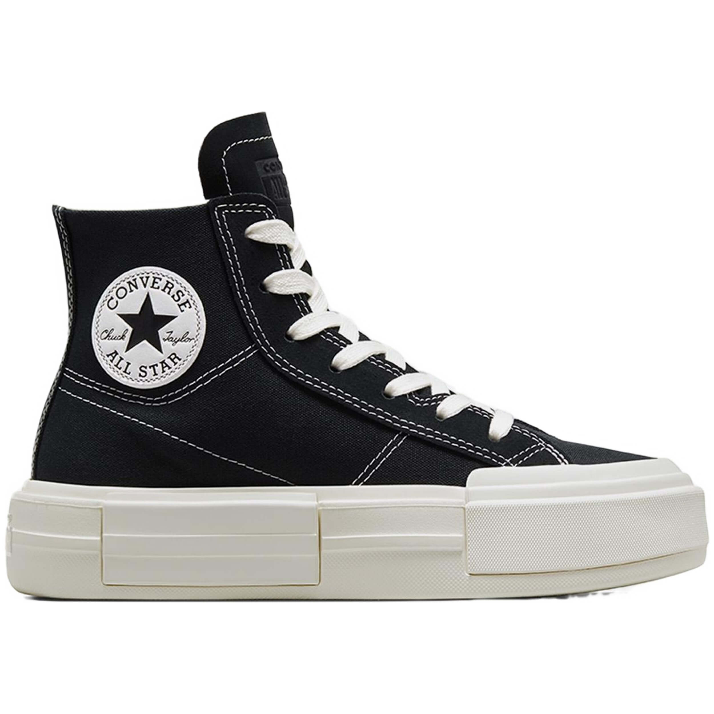 Zapatillas Sneakers Converse modelo A04689C para hombre y mujer en color Negro