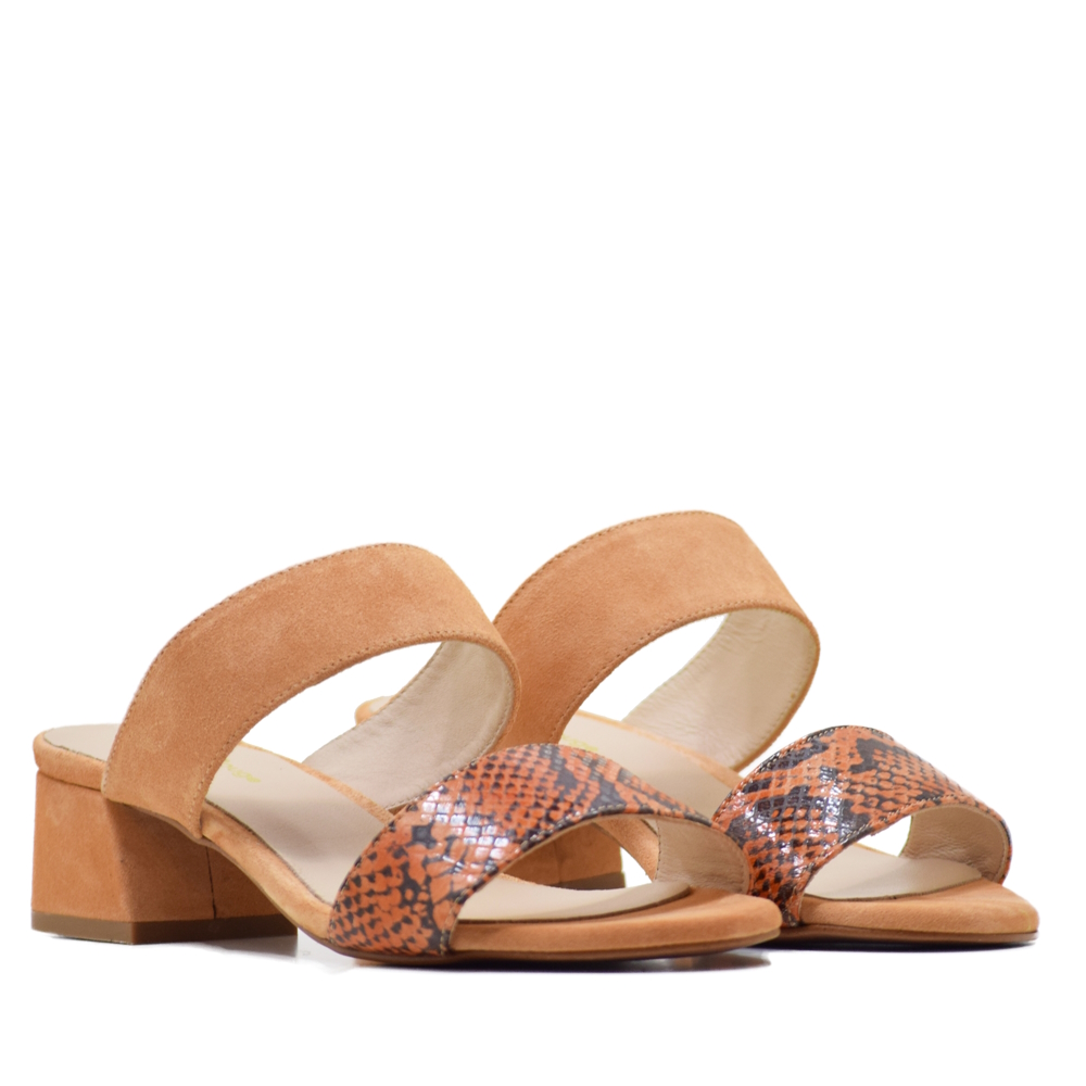 Sandalia Mujer Piel Ante Marino CA-1335 Helene Rouge con Tacón Medio 55mm, Estilo Contemporáneo y Comodidad Atemporal, Diseño Versátil para Trabajo y Eventos, Ajuste Perfecto, Elegancia Sofisticada, F