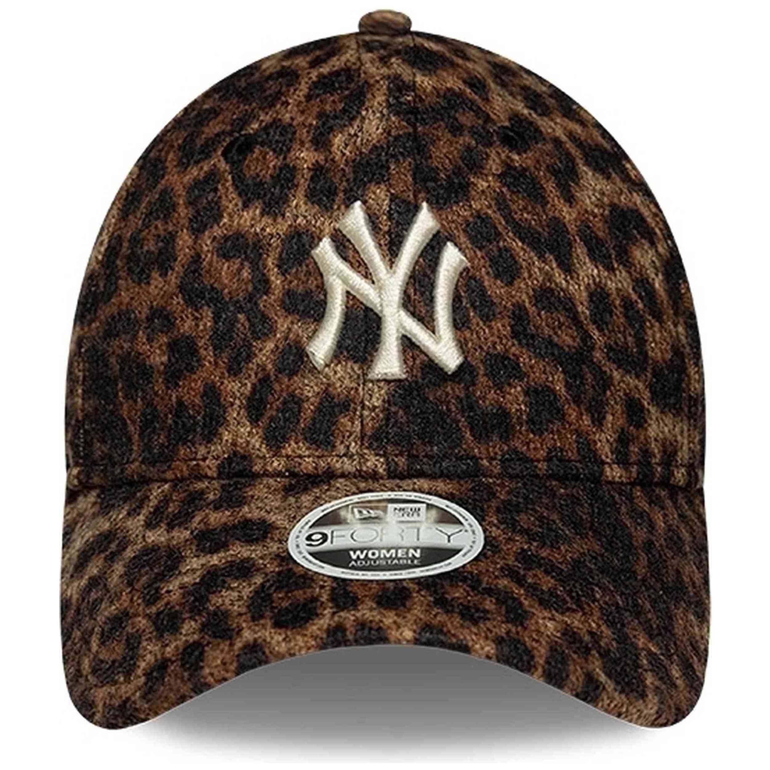 Gorra New Era modelo New York Yankees MLB Cosy Leopard 9FORTY "Leopardo" para Mujer en color Marron