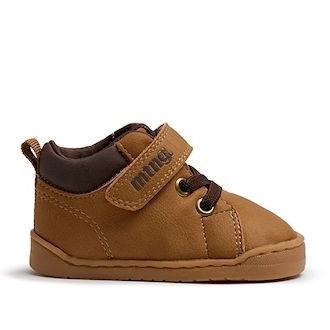 Botines niño Mustang free barefoot color Story camel y marron zapatos respetuosos de Mustang con cierre de tira adherente y elasticos botitas muy comodas flexibles y ligeras con certificado vegano avaladas por el Dr Juanjo Lopez by Mustang
