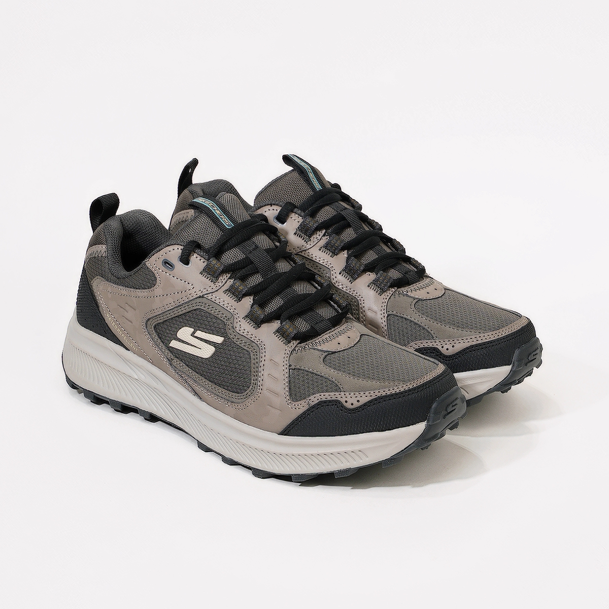 Deportivas Skechers modelo 237820 en color Marrón