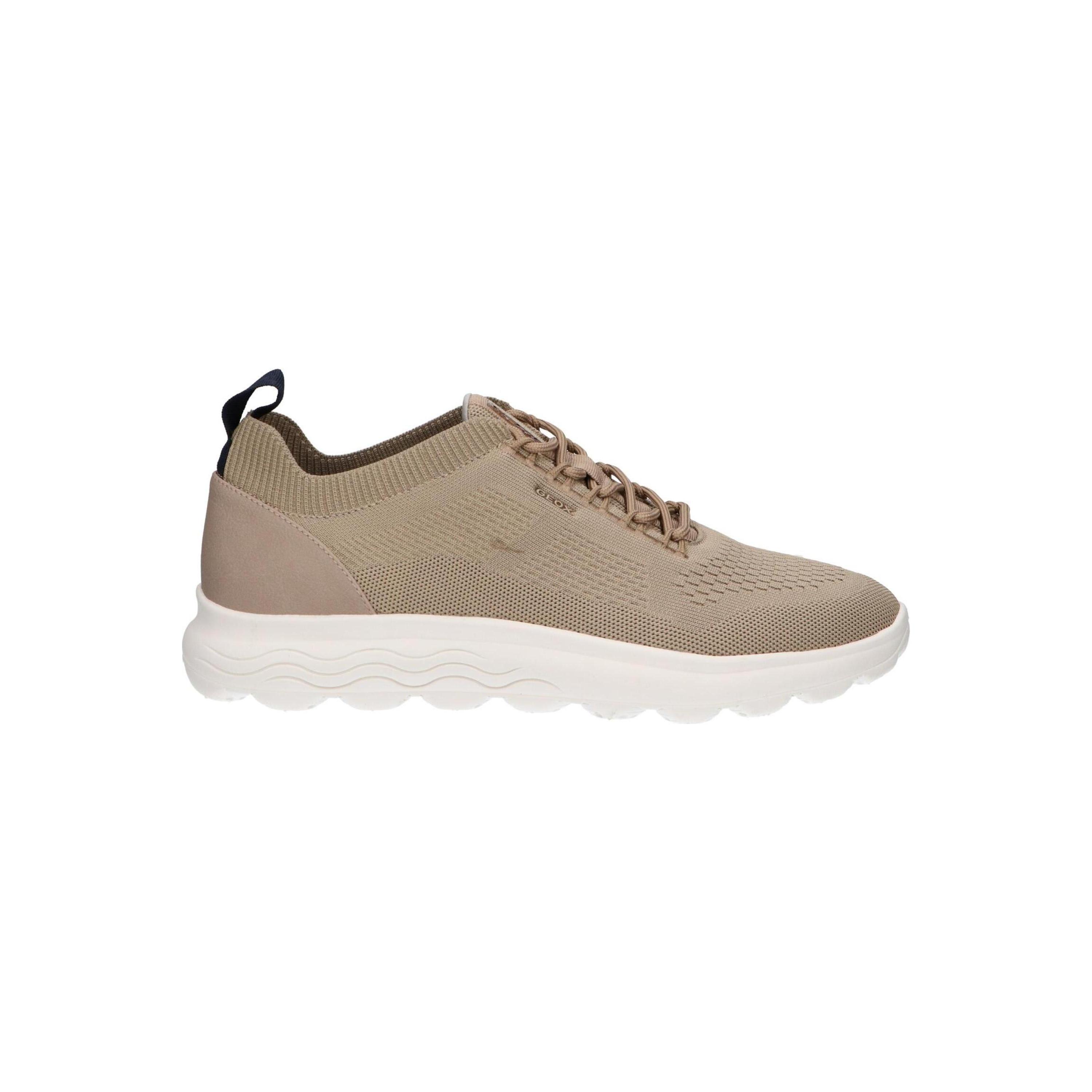 Zapatillas casual para hombre Geox en color beige