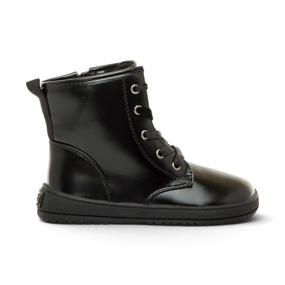 Botas Mustang modelo 49073 en color Negro