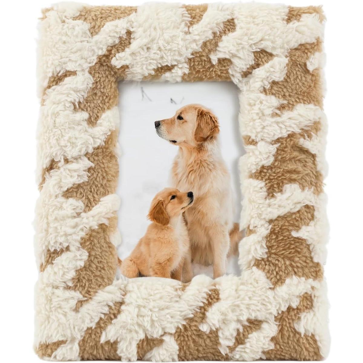 18,5 x 23,5 cm - Marrón y blanco - Marco de fotos de felpa suave con forma de vaca - Marco de fotos para decoración de fotos familiares - Regalo de cumpleaños - Regalo de boda - Decoración para mesita de noche