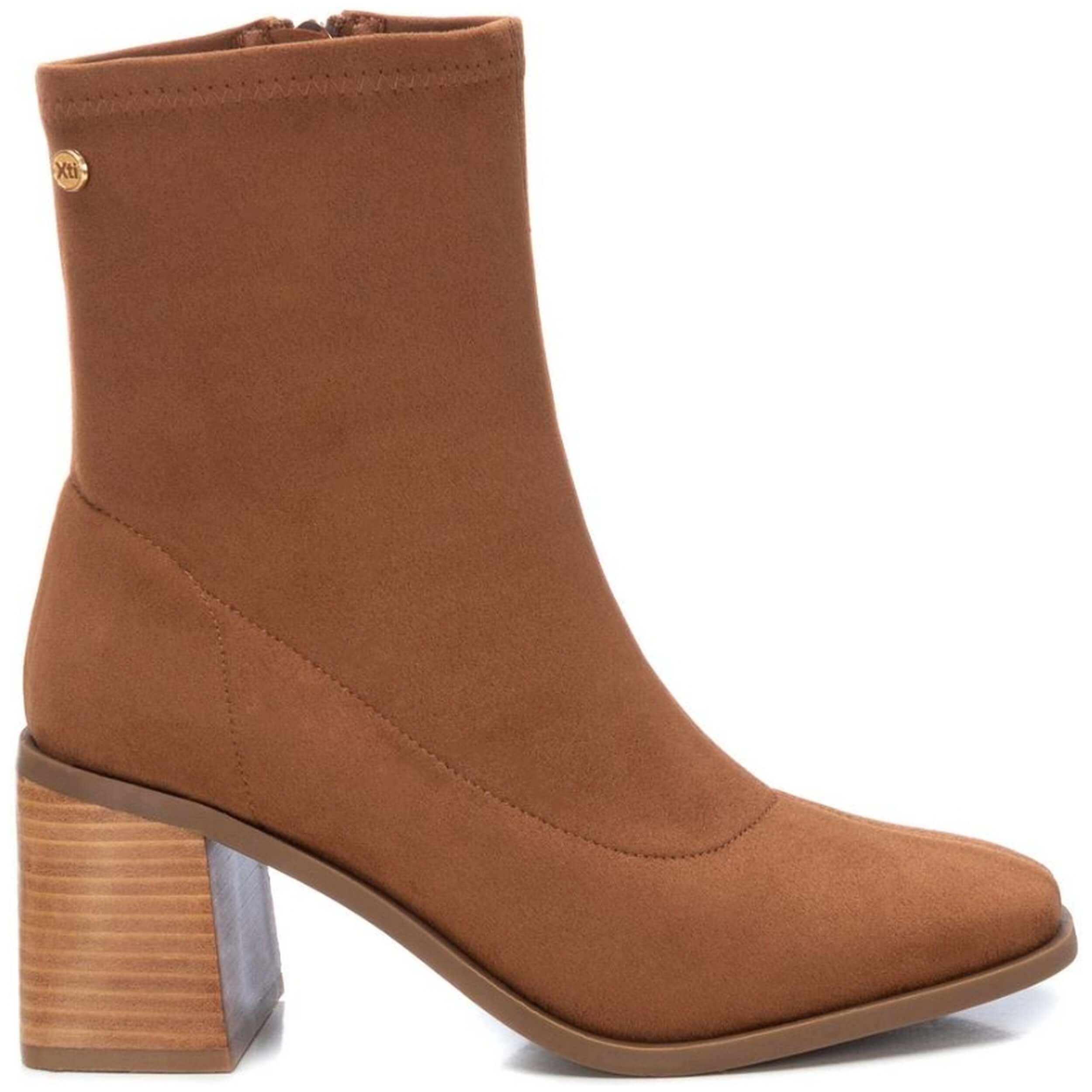 Botas XTI  para mujer en color marron