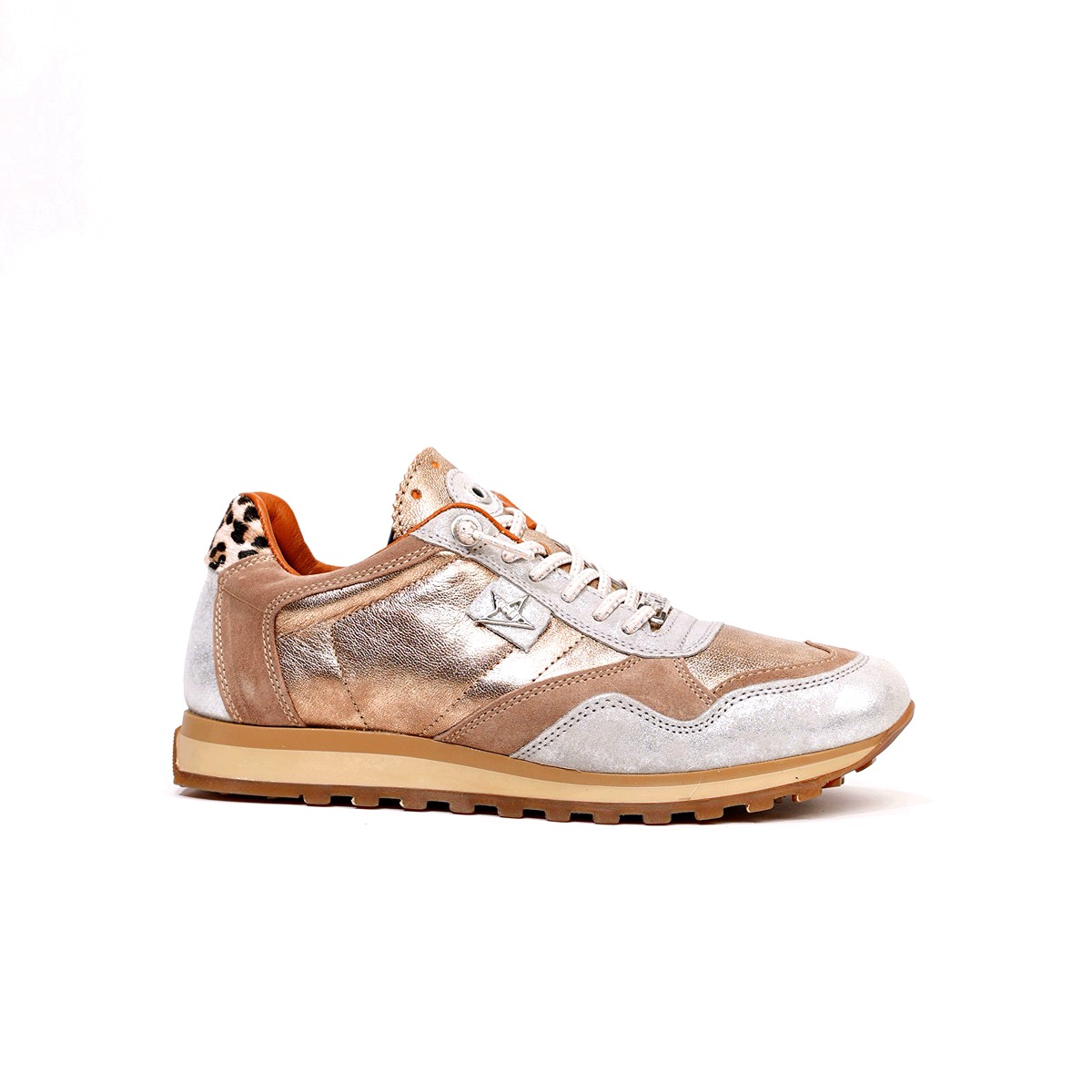 Sneakers marca Cetti para mujer en color metal