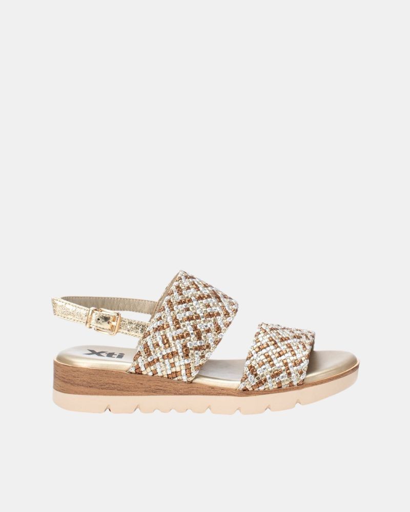 XTI 143948 Sandalias Abiertas Mujer Oro