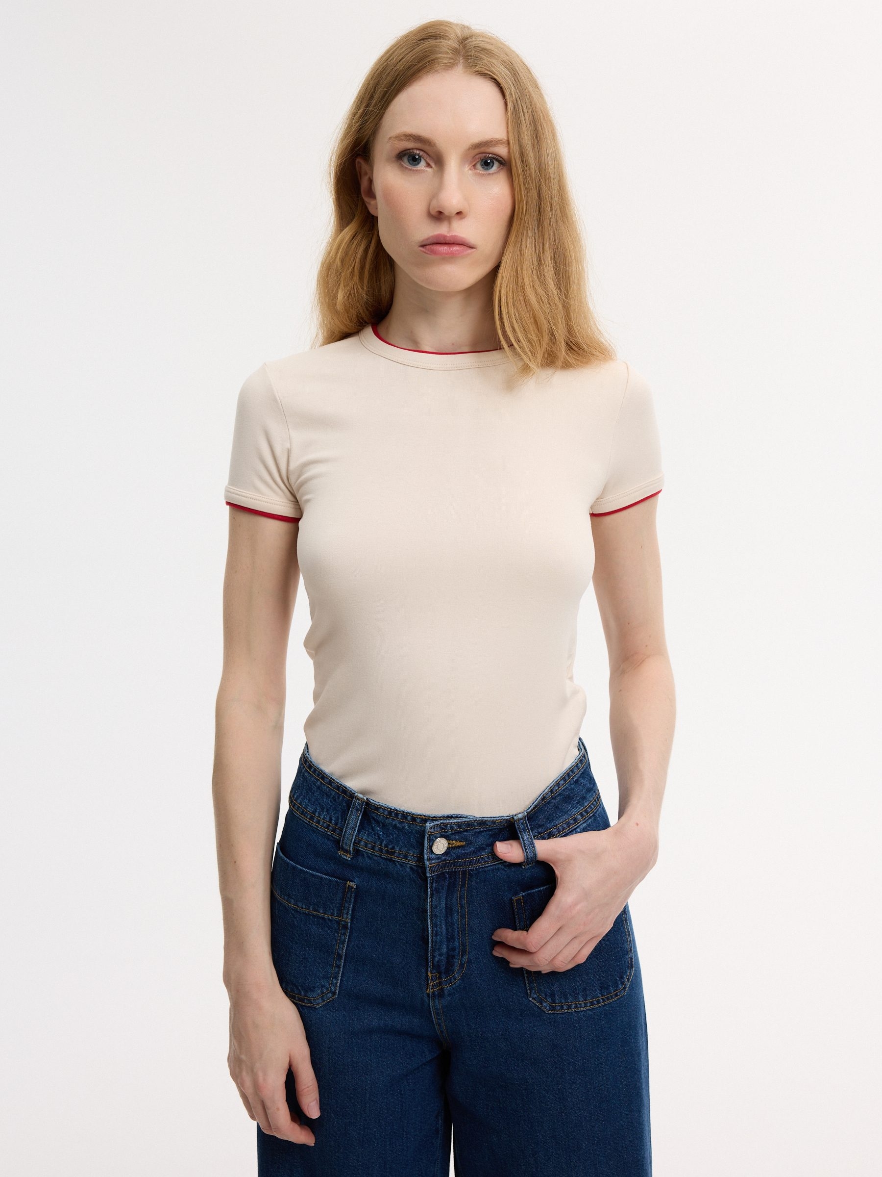 Camiseta de viscosa lisa, corte slim, cuello redondo y manga corta doble con contraste para mujer actual INSIDE