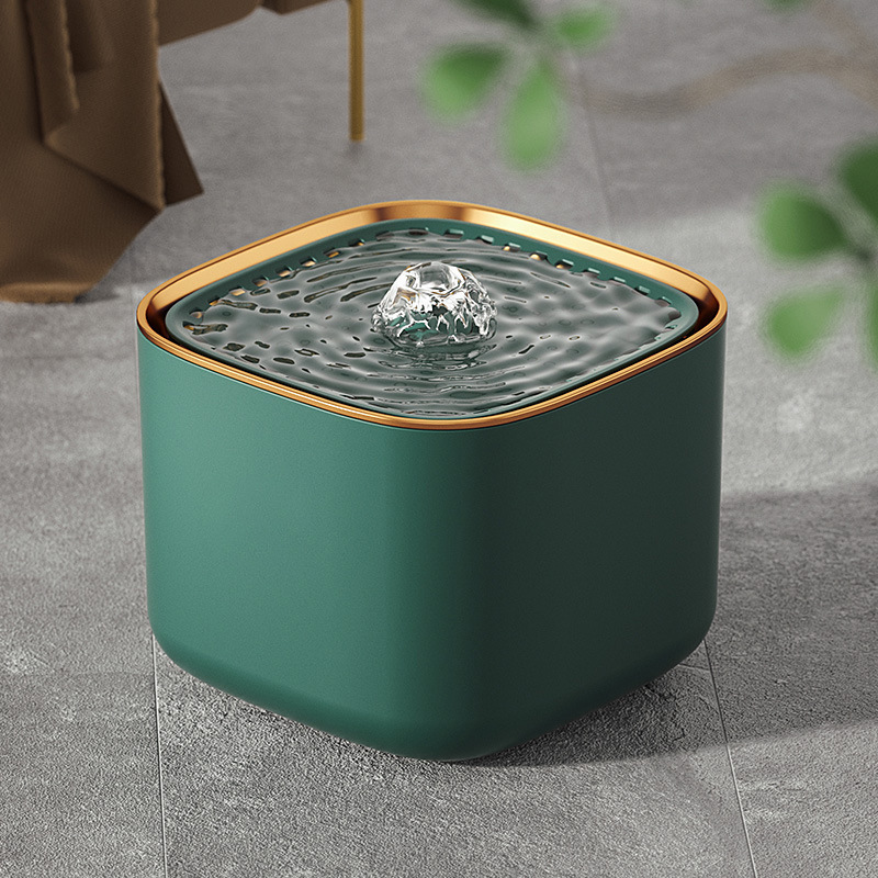 TK Bebedero para mascotas, superficie lisa, desmontable, bebedero automático, adecuado para perros, gatos y suministros para mascotas.