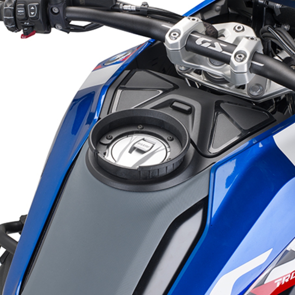 Givi Tanklock B R1300gs 24   Ce U