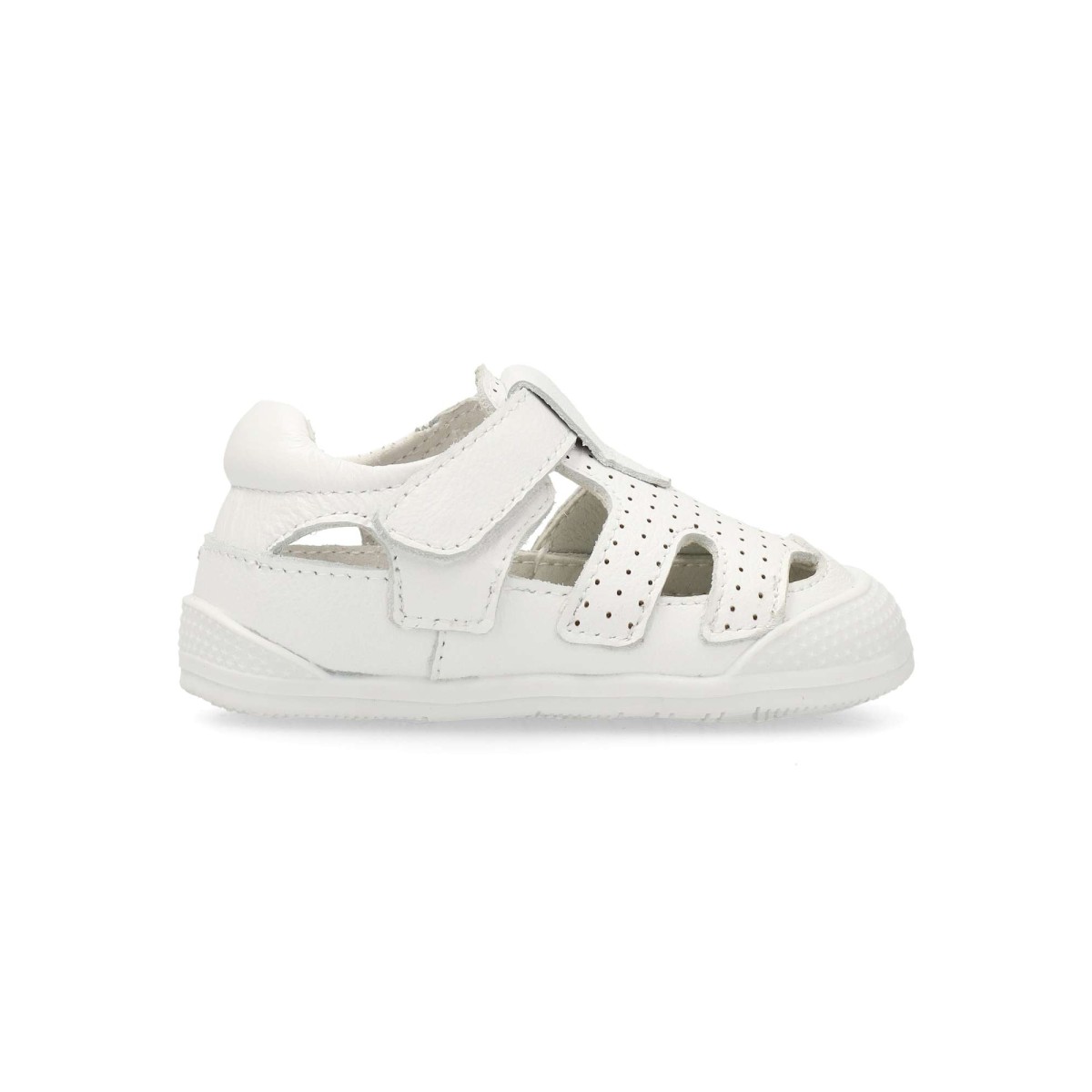 Peke's by Vanessa - Sandalias cerradas para niños de piel con tecnología barefoot: amplitud en dedos, plantilla plana extraíble y suela fina Zero Drop