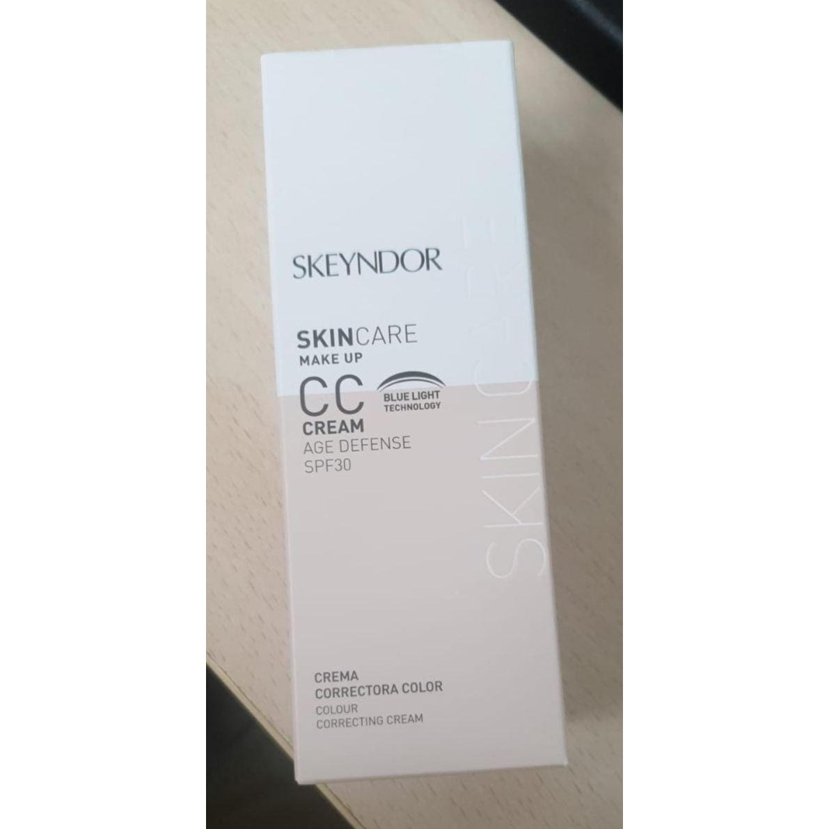 Skeyndor CC Cream Anti-Edad con Color SPF 30 – Hidratante y Protectora Tono 02, 40 ml