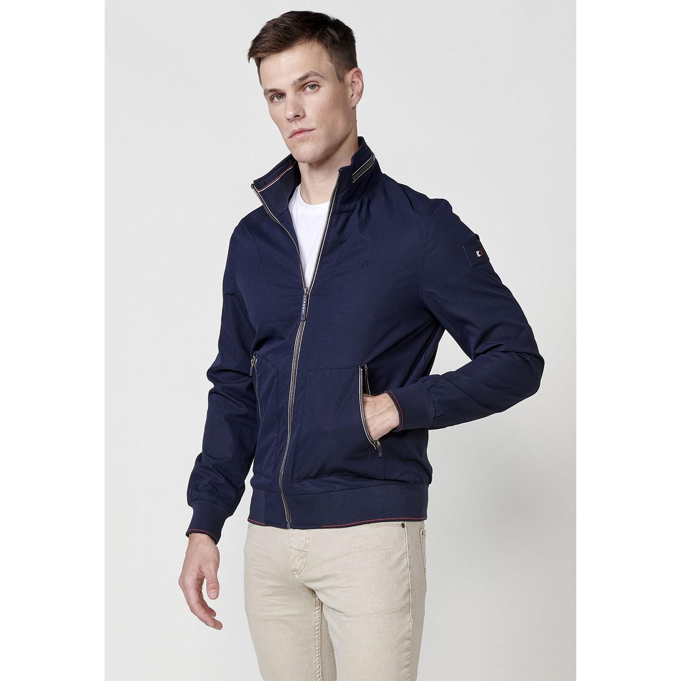 Koroshi - Cazadora harrington cuello alto para hombre, 100 % poliéster, estilo clásico con toque contemporáneo, ideal para entretiempo