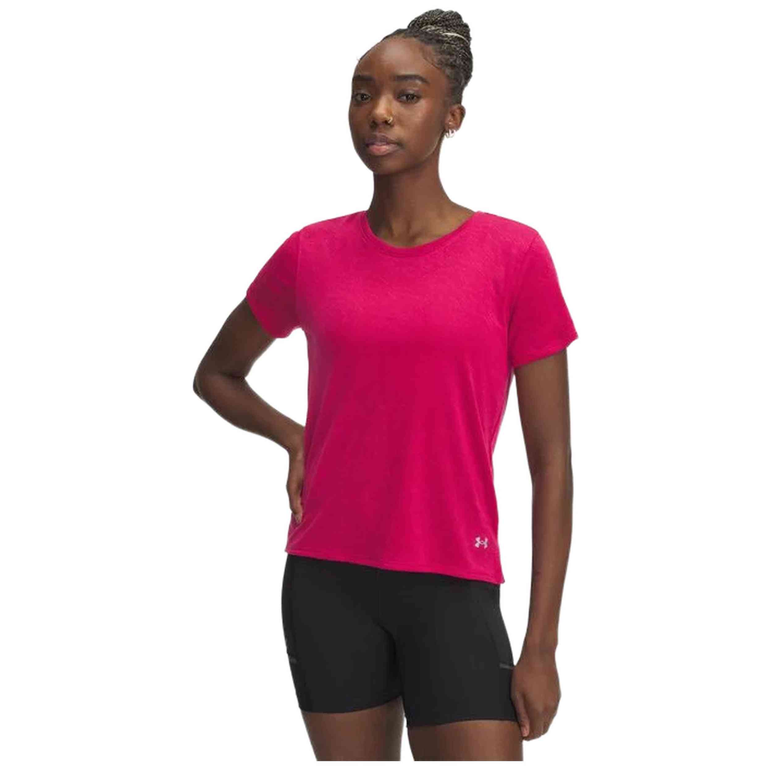 Top Under Armour modelo Ua Launch Camo Shortsleeve en color Rosa