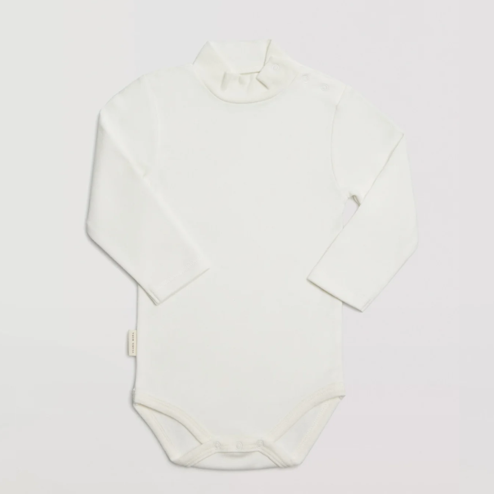 Body semicisne blanco con corchetes ysabel mora