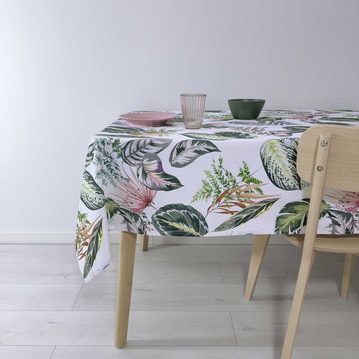 NAF NAF - Mantel antimanchas 100% algodón TROPALM. Disponible en varios tamaños.