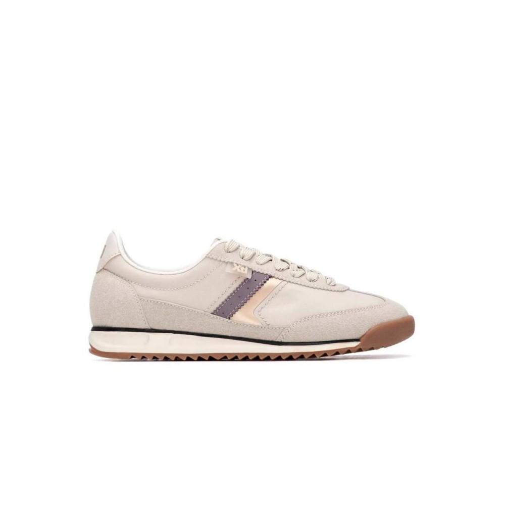 Zapatillas XTI 145090 para Mujer en Color Beige, Cómodas y Moda Actual