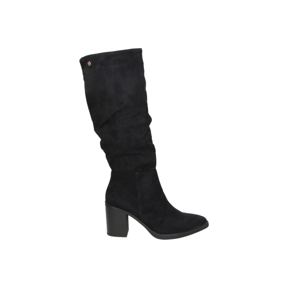 XTI | Botas de Tacón XTI para Mujer – Botas Altas en Color Negro con Cremallera Lateral – Tacón Medio y Cómodo – Hasta la Rodilla – Estilosas – Versátiles y Combinables – Modelo 146529