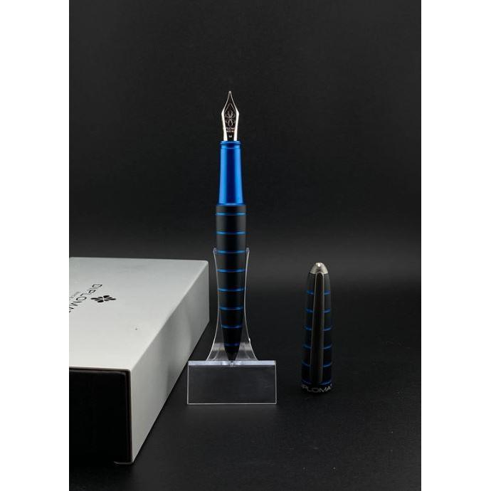 Pluma estilográfica Diplomat Elox Blue Black