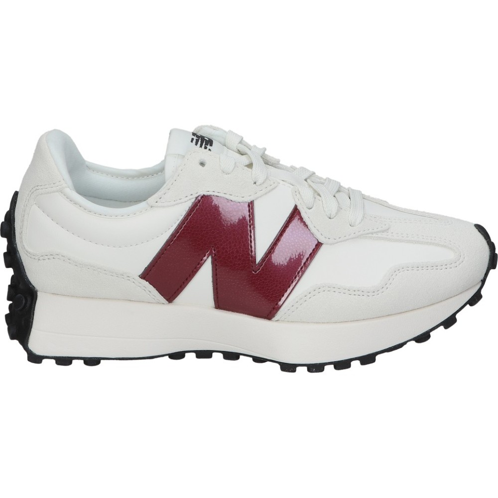 NEW BALANCE | Zapatillas New Balance 327 para Mujer – Deportivas Casual en Color Blanco con Detalles en Burdeos de Charol – Sneakers con Cordones – Cómodas y Estilosas – Modelo WS327JWC