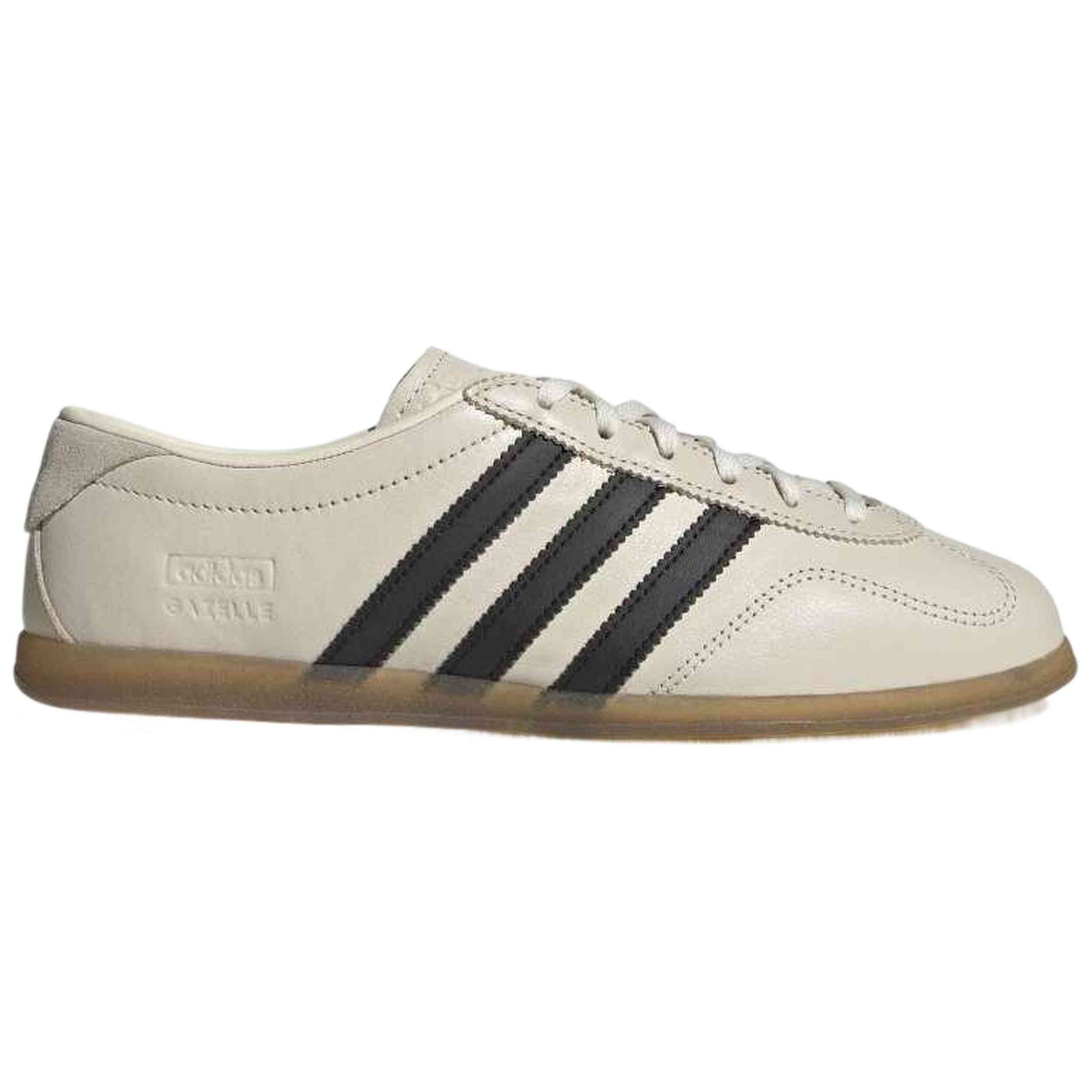 Zapatillas Adidas modelo IH1930 para Mujer en color Beige