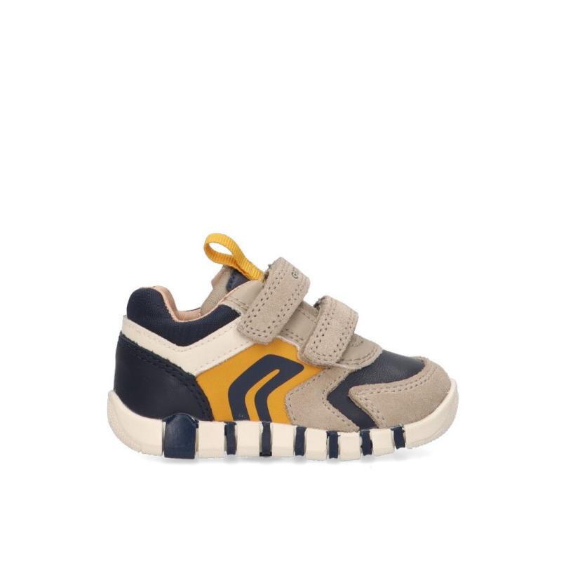 Zapatillas Casual Geox - Niño - Suela Plana - Modelo B3555d-022bc - Color Beige