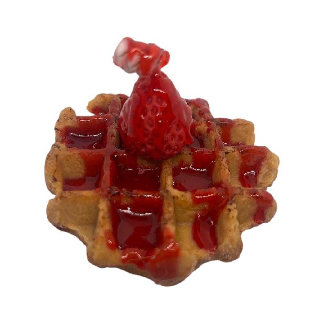 Vela decorativa artesanal Gofre de Fresa 🍓 | Aroma Fresa con Nata | Vela aromática estilo postre para decoración y regalo