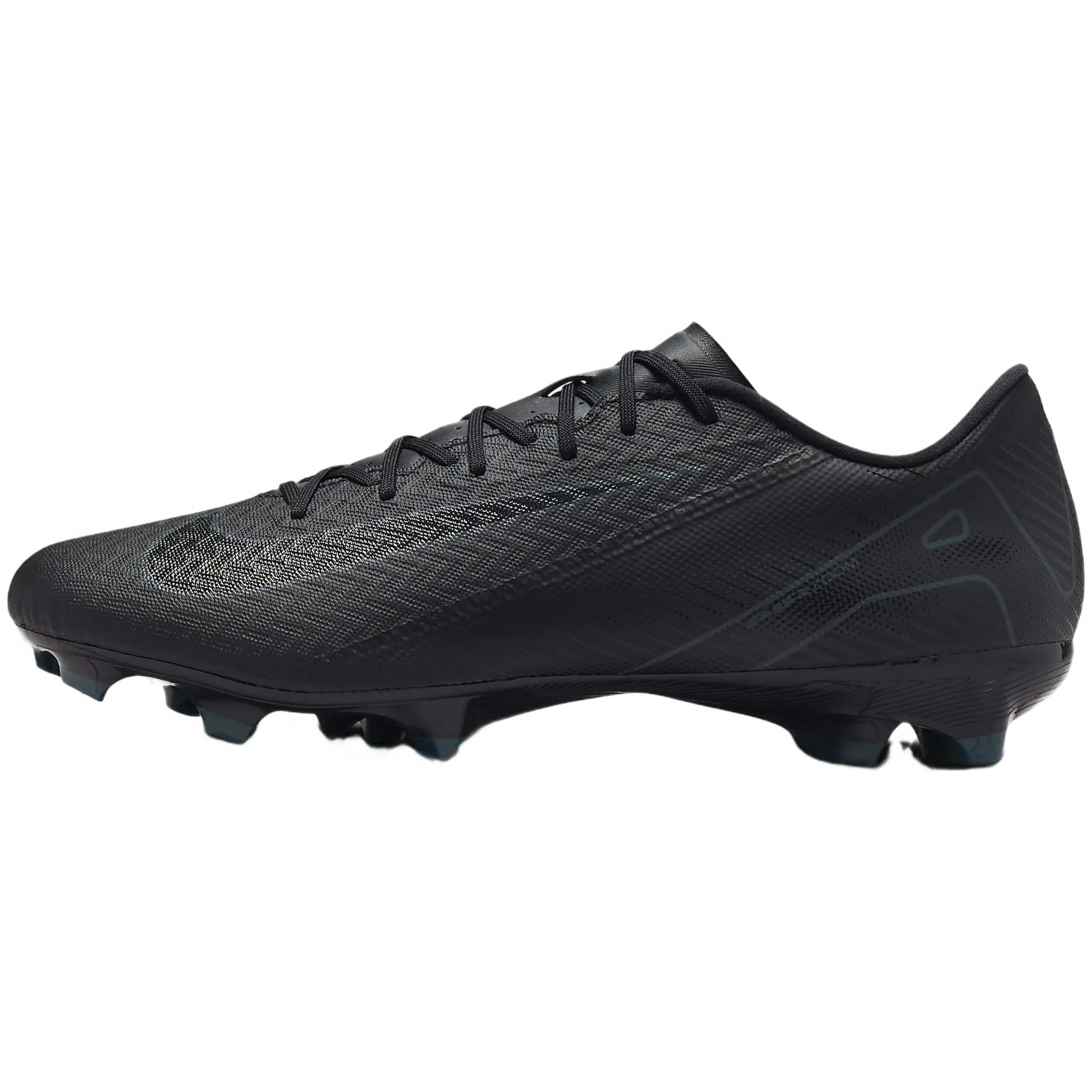 Botas De Futbol Nike para Niños en color Negro